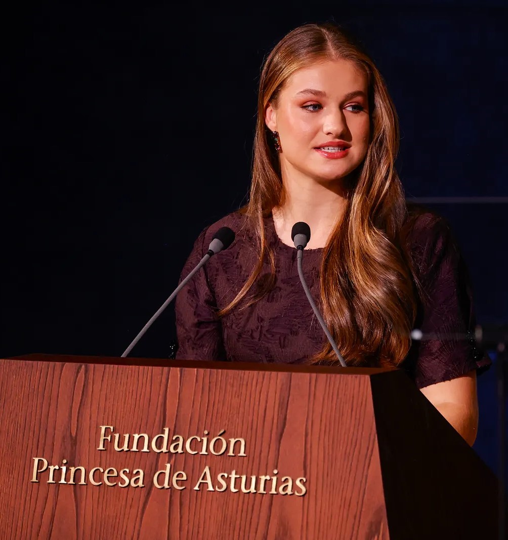 leonor discursea